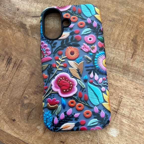 Stringberry iPhone MagSafe Tough Case - Spring Petals III - Picture 3 of 4